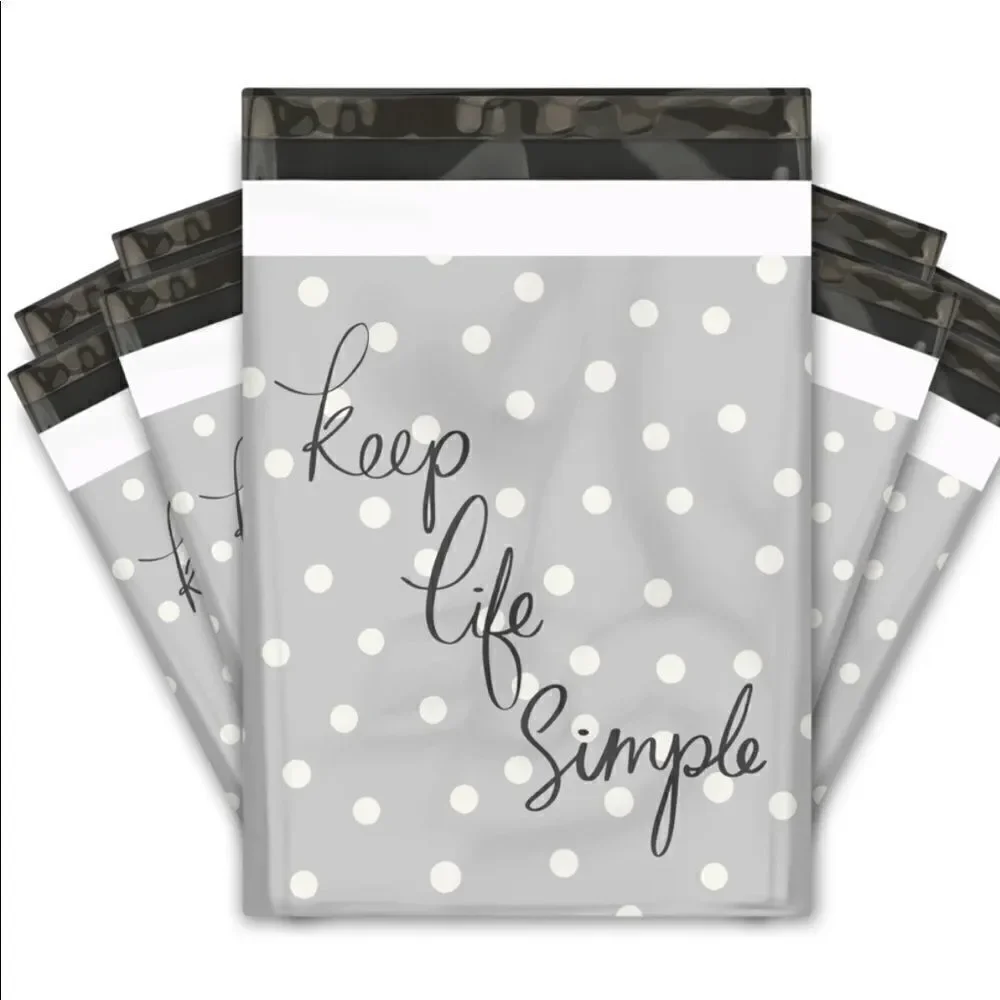 Poly mailers MIX 6x9 10x13 12.5x15 14x17 40 pieces 40 stickers 1.5” size